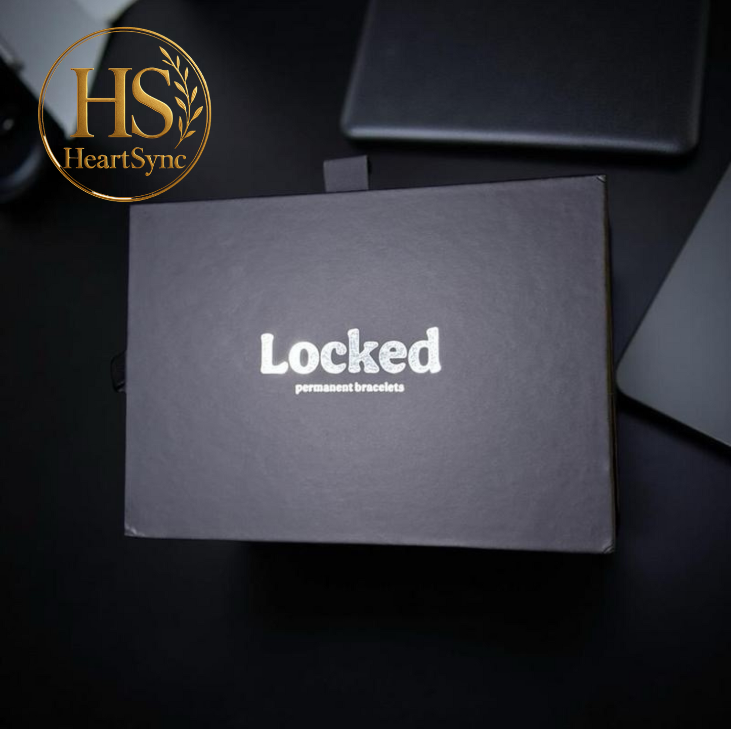 Locked permanent bracelets box. Stylish packaging. HS HeartSync branding. Gift-ready jewelry box.