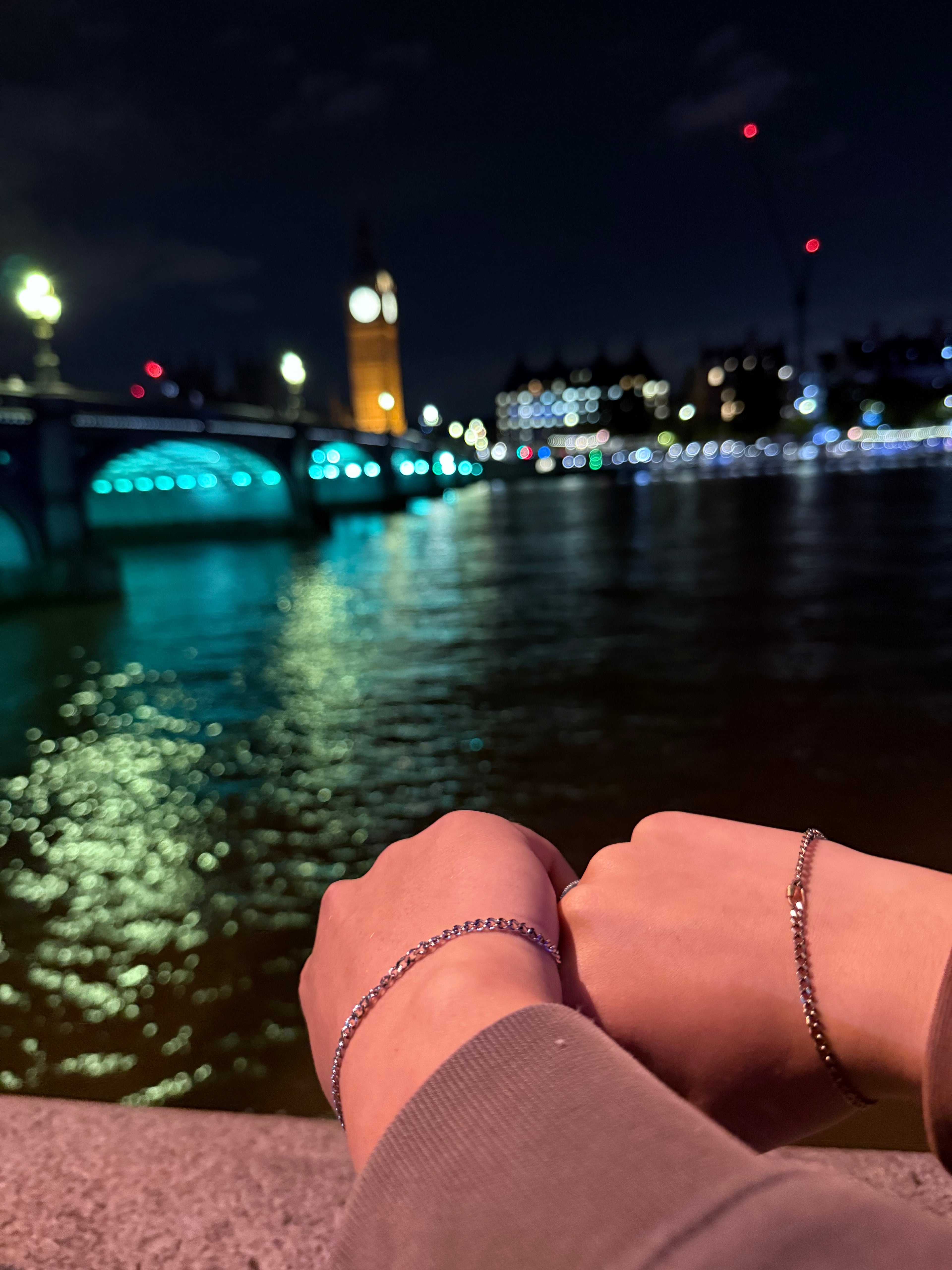 HeartSync permanent bracelet for couples